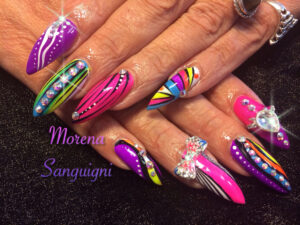 Vibrant summer nail design